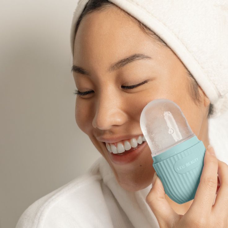 Ice Roller Massager for Face – Refreshing Skin Care Tool